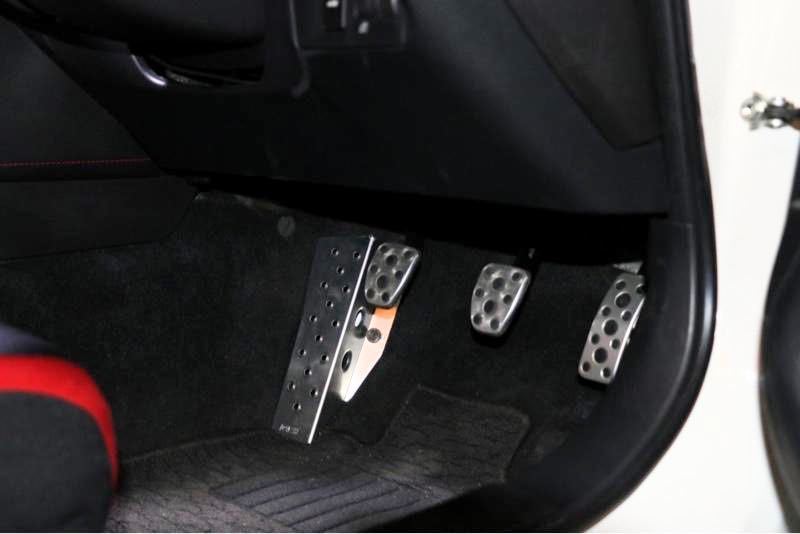 Okuyama オクヤマ Dash ドライバーフットレスト カーペット付車両用 トヨタ 86 Zn6 スバル Brz Zc6 各mt車に適合 の落札情報詳細 ヤフオク落札価格情報 オークフリー スマートフォン版