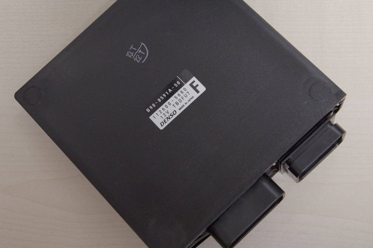 パーツ XSR 900 ECU DENSO 16-23 yamaha xsr900 OEM ECU COMPUTER CONTROLLER UNIT BLACK
