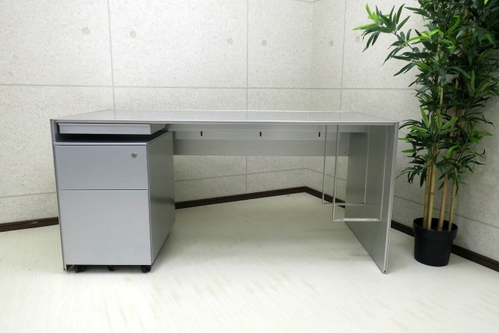 K183 Cassina ixc./カッシーナイクスシー AIR FRAME 3008 DESK SYSTEM