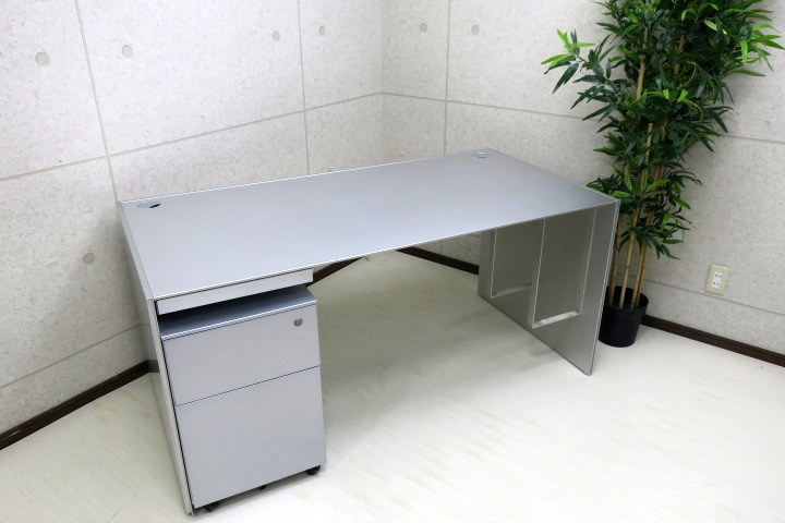 K183 Cassina ixc./カッシーナイクスシー AIR FRAME 3008 DESK SYSTEM