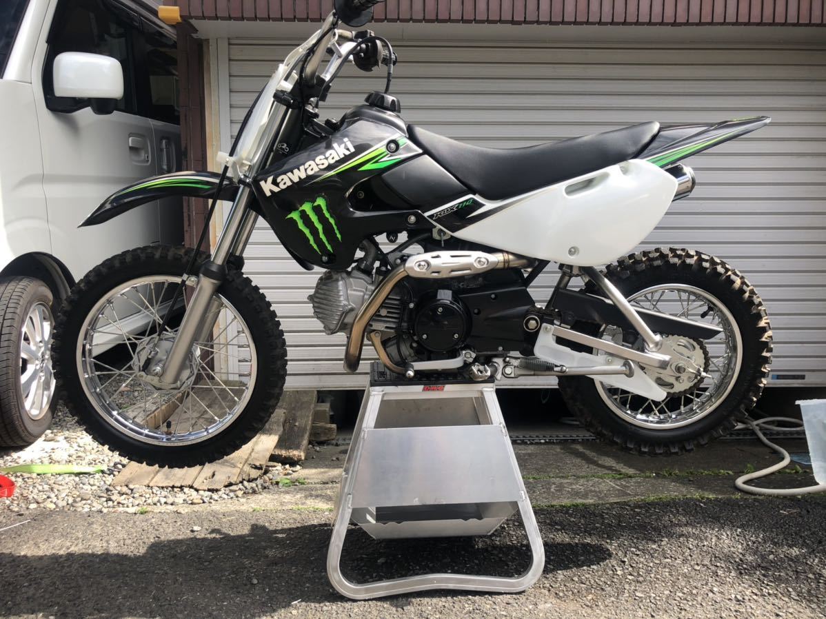 KAWASAKI カワサキ KLX110 ミニモト 中古車 走行時間少の落札情報詳細 