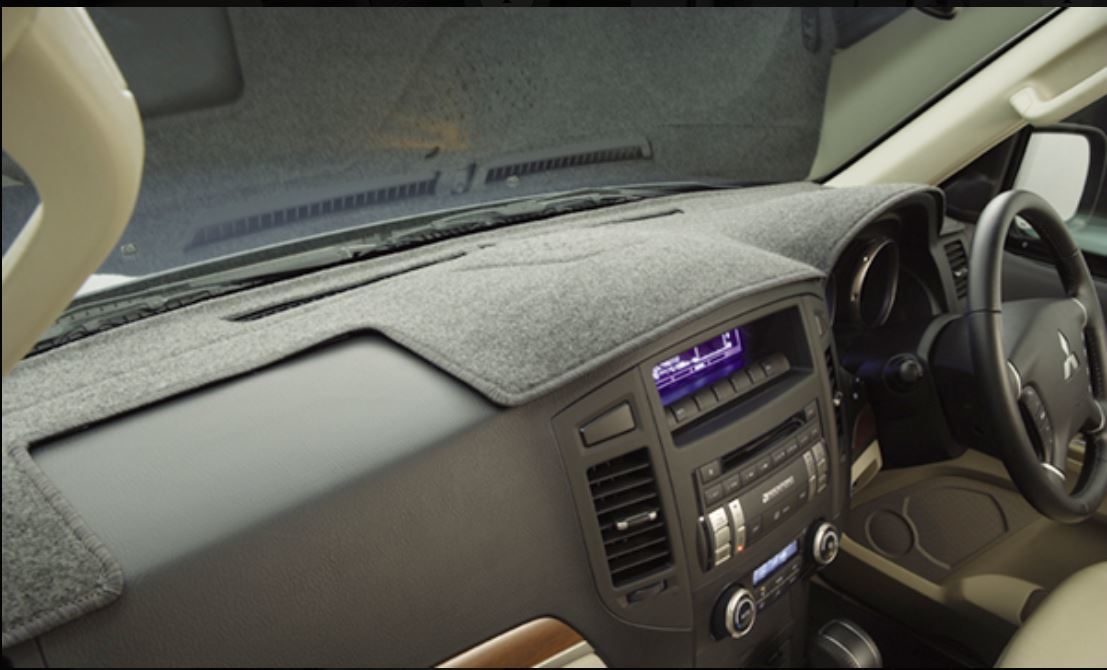 三菱パジェロダッシュボードキット木目新品未使用