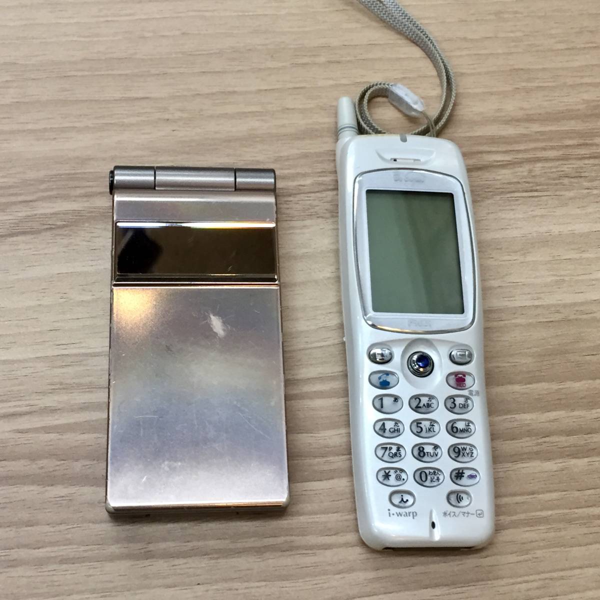 docomo 携帯電話P502i 白 展示用モックアップ P502i ホワイト 携帯電話 - メルカリ