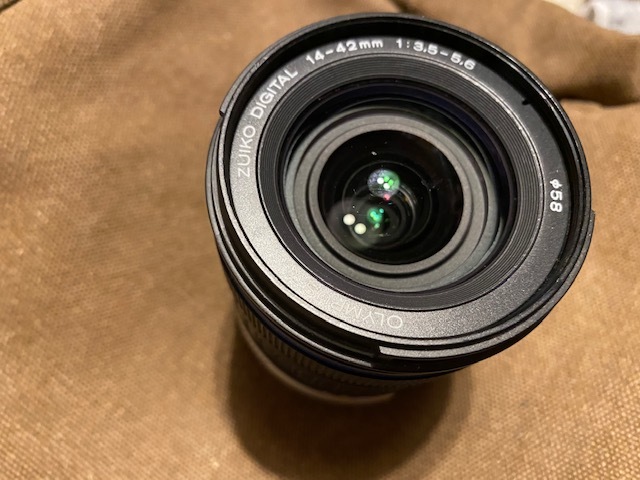 オリンパス Olympus Zuiko Digital 14 42mm 標準ズームレンズ マイクロフォーサーズ マウントアダプター付 中古美品 ミラーレスに の落札情報詳細 ヤフオク落札価格情報 オークフリー スマートフォン版