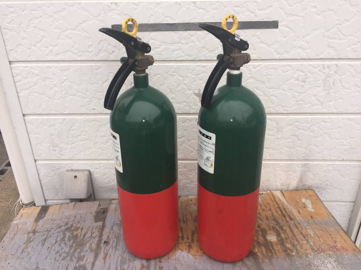 満タン！ 綺麗！ 二酸化炭素消火器7型 ユージーGC-7 1994年製/在庫2本
