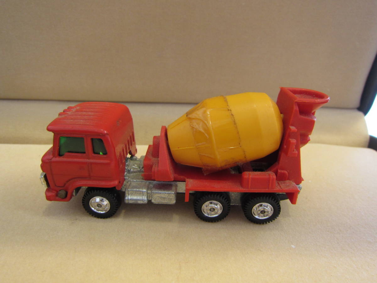 トミカ 黒箱 53-1-5 日野 ミキサー車 日本製【11Bホイール】