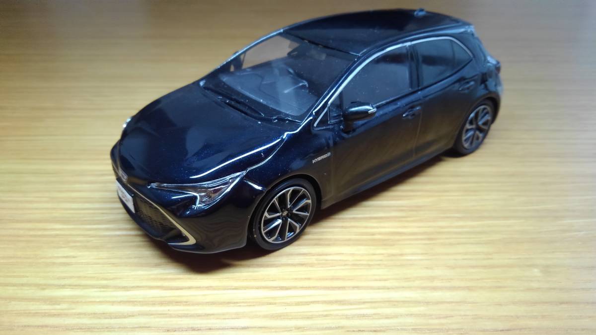 1/30 トヨタ 新型カローラスポーツ カラーサンプル 非売品 ミニカー