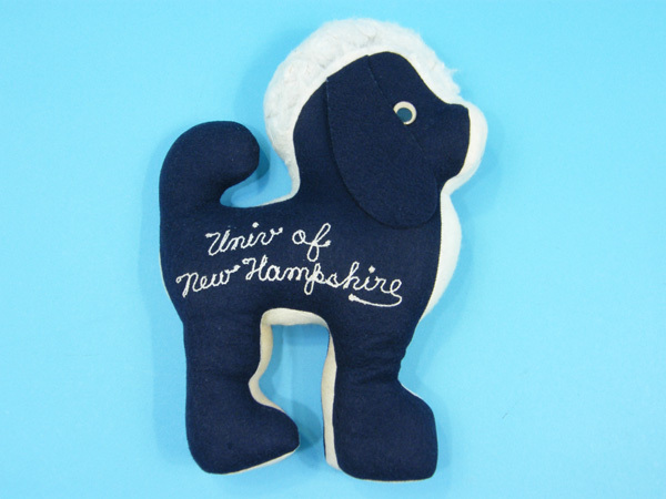 60 S カレッジドール ドッグ ニューハンプシャー大学 犬 ぬいぐるみ マスコット ドール ヴィンテージ カレッジペッツ の落札情報詳細 ヤフオク落札価格情報 オークフリー スマートフォン版