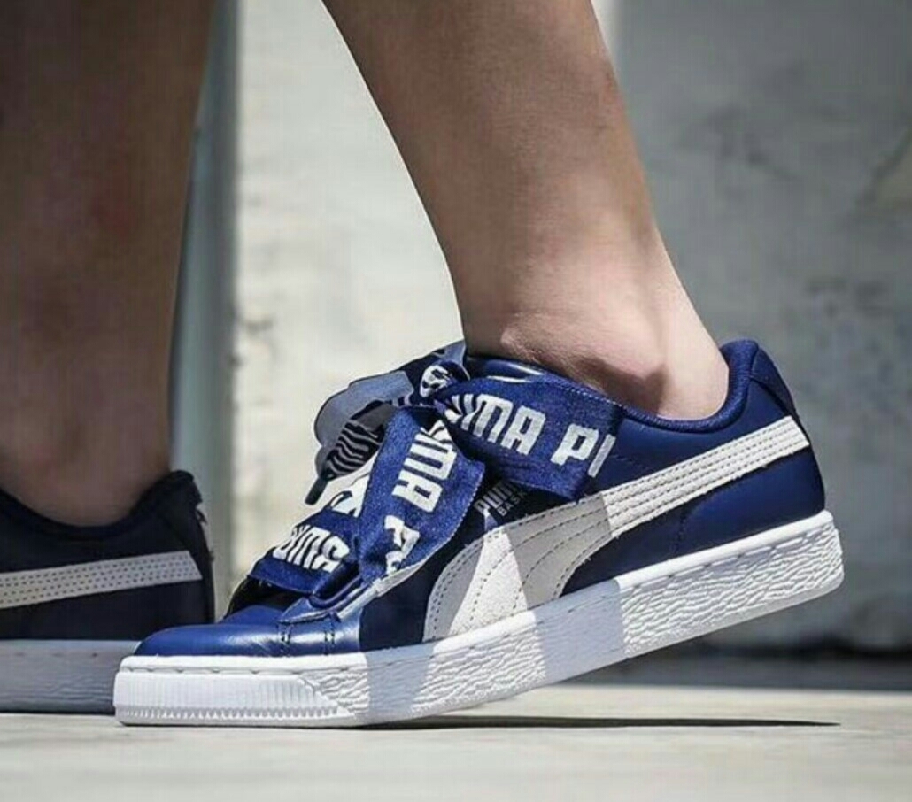 新品 最値定価円 新品 正規品 プーマpuma バスケットハートbasket Heart De高級本革レザー リボン スニーカー ネイビー 紺 灰 白 25cm の落札情報詳細 ヤフオク落札価格情報 オークフリー スマートフォン版