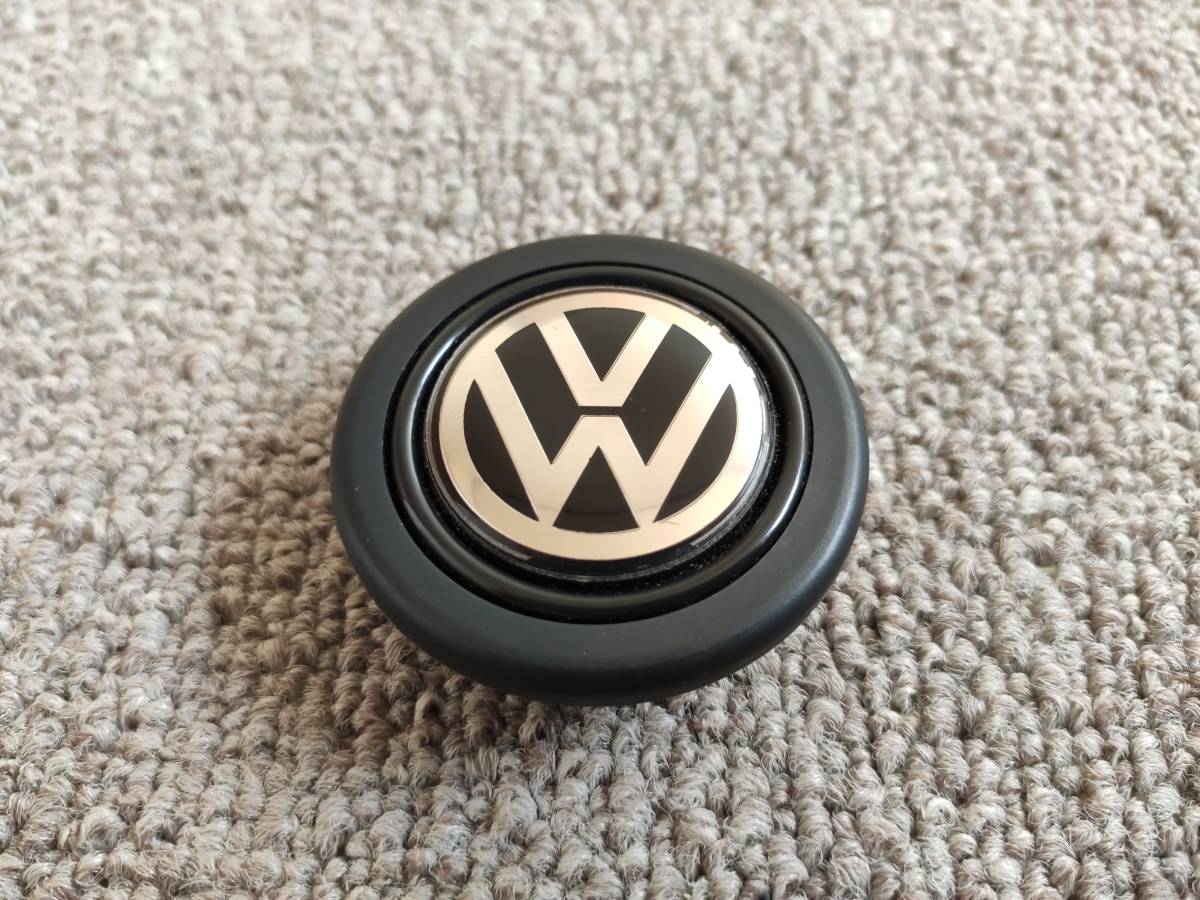 MOMO 正規 フォルクスワーゲン VW ロゴ ステアリング用 ホーンボタン