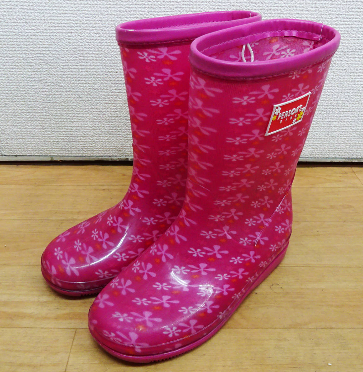 レインブーツ Person S Kids パーソン キッズ 長靴 可愛いワッペンロゴ 付き 21cm 女の子 の落札情報詳細 ヤフオク落札価格情報 オークフリー スマートフォン版