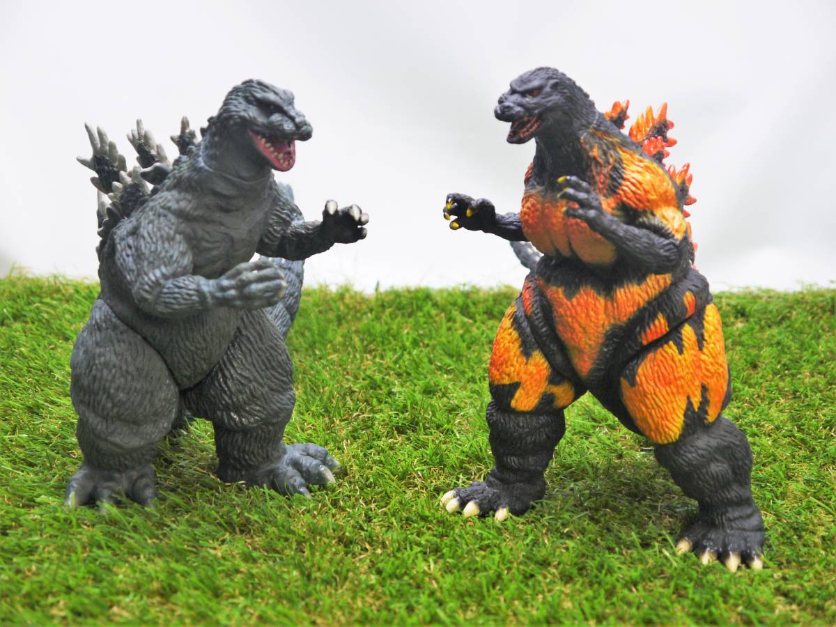 中古 現状品 コンコルド ゴジラ 1962 ＆ バーニングゴジラ 1995 ソフビ