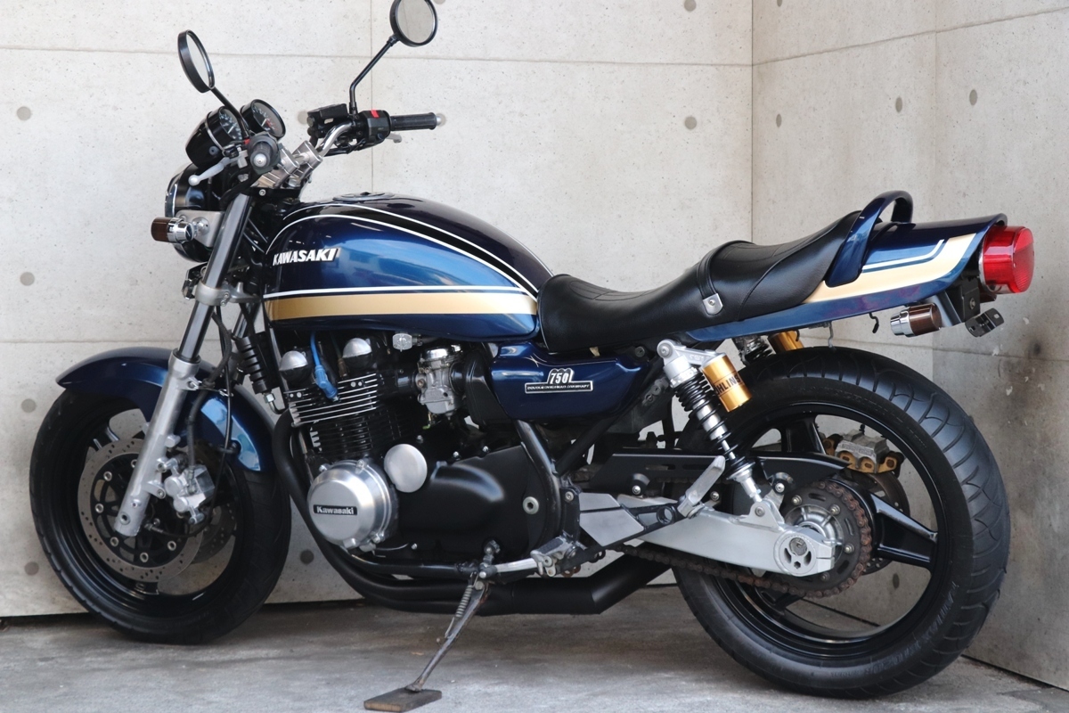 横浜～ Kawasaki ゼファー750 平成7年式 C5 Z2 タイガーカラー 綺麗