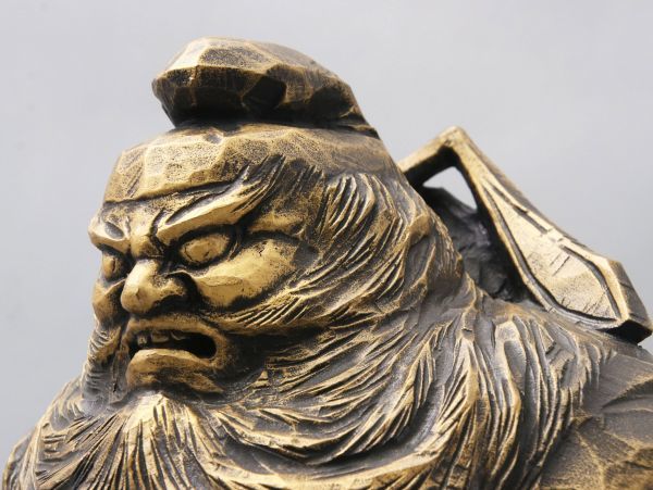 F692. 日展審査員 彫刻家【西山勇三】作 ブロンズ「鍾馗」置物 共箱