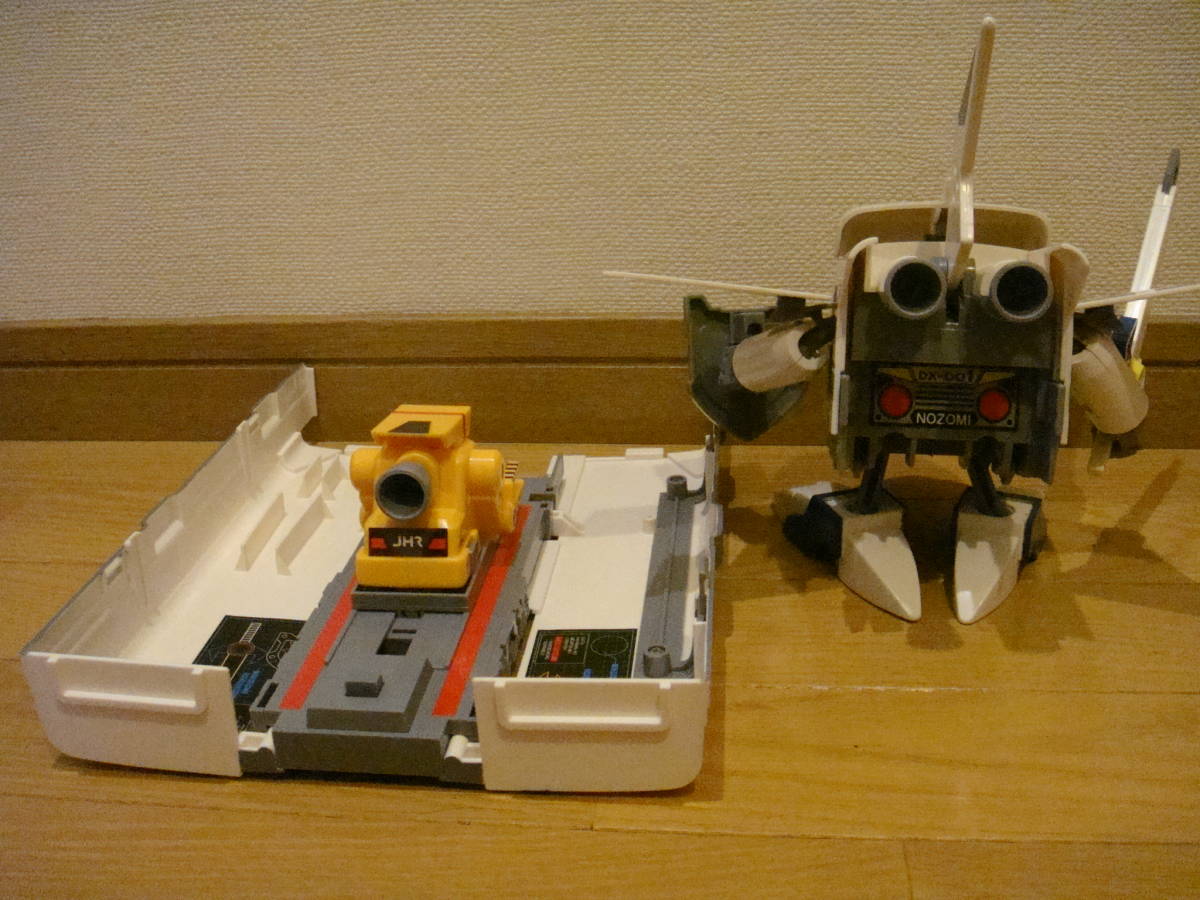 超特急ヒカリアン 超デラックスのぞみ号 現状品（修理品） トミー DX
