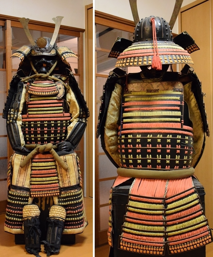 鎧兜一式 鎌倉様式 昭和初期作 鉄地十間星兜 丸に剣片喰紋 面頬 鎧櫃入