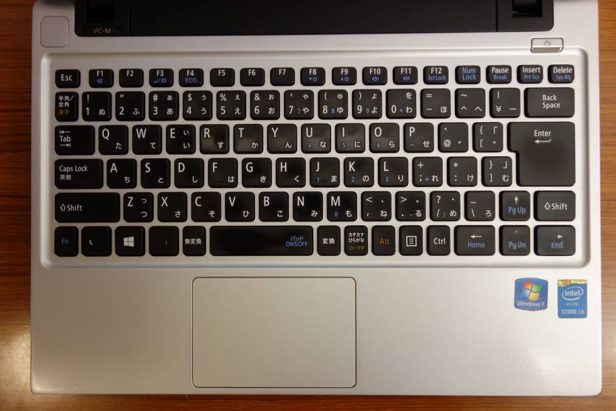 VersaPro VersaPro（PC-VJT44FB9A22F）をSSD換装のため分解しました