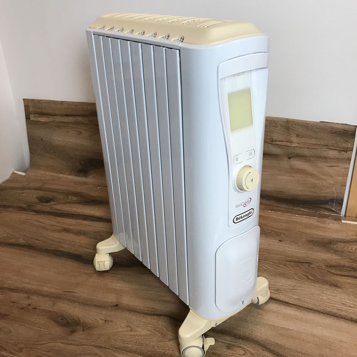 DeLonghi Bel caldo オイルヒーター ホワイト 【公式通販】