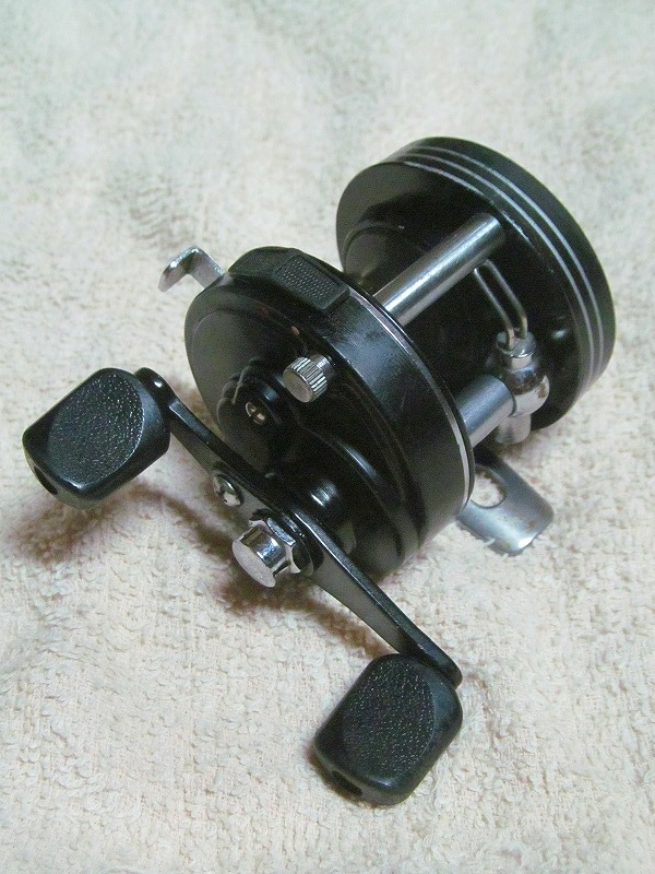 ダイワ ミリオネア GS-1000 ベイトリール 渓流 フィネス オールドリール ダイワ ミリオネア GS-1000 ベイトリール 渓流 フィネス