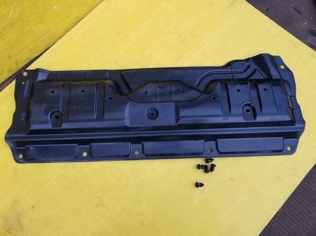 エンジン アンダーカバー 75892-JG00A エクストレイル T31の落札情報