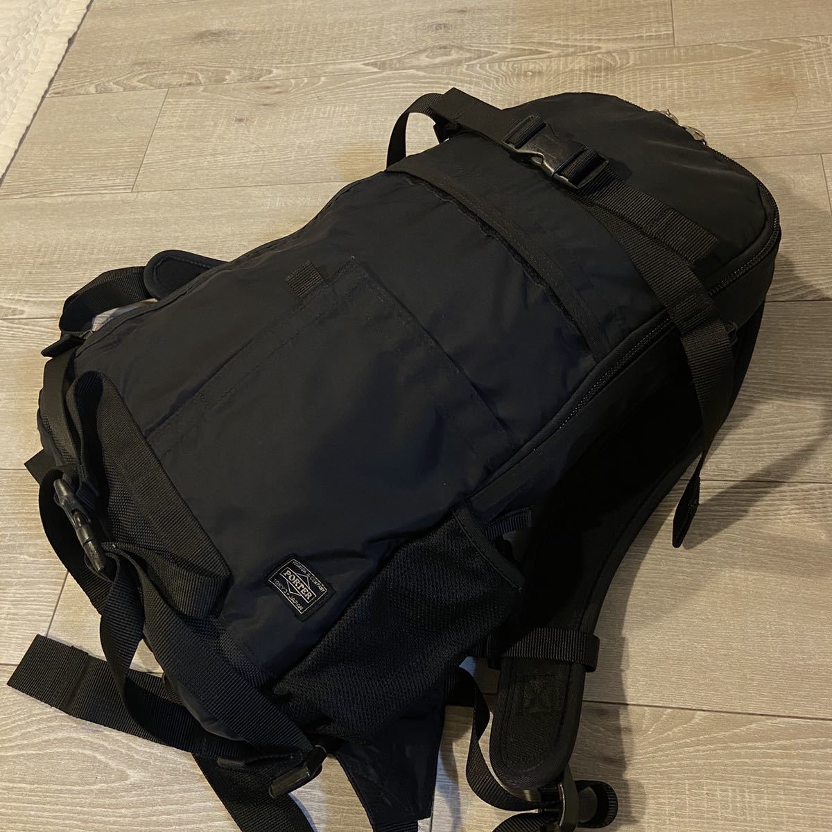 美品 希少 入手困難 当選品 Headporter メンズノンノ コラボ バックパック リュック 高機能 ポケット多数 ポーター 藤原ヒロシ監修 限定 の落札情報詳細 ヤフオク落札価格情報 オークフリー スマートフォン版