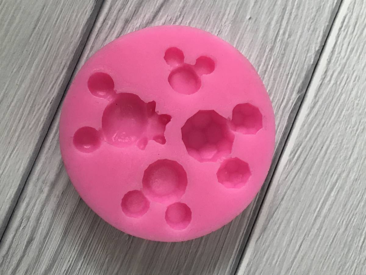 新品 00 01 おもしろ ｄｉｙ シリコンモールド レジン 型 ミッキー風 の落札情報詳細 ヤフオク落札価格情報 オークフリー スマートフォン版