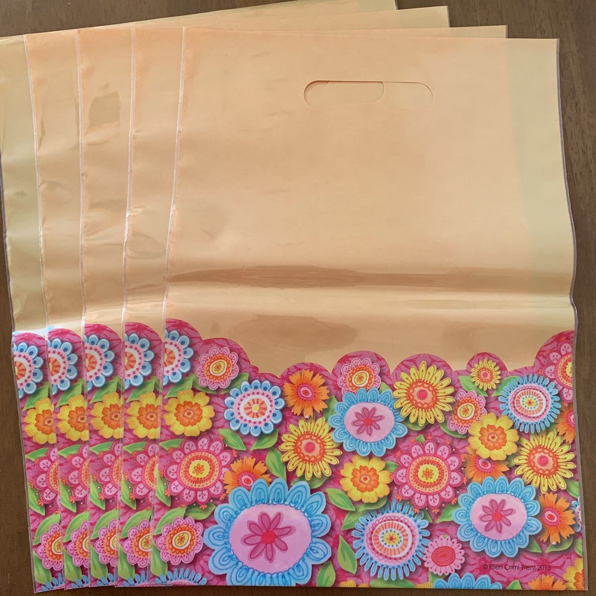 新品 Plaza プラザ 限定 花柄 ビニール袋 5枚 ショッパー 手提げ ビニール 袋 ショップ袋 プレゼント ギフト ラッピング ソニプラ フラワー 新品 の落札情報詳細 ヤフオク落札価格情報 オークフリー スマートフォン版