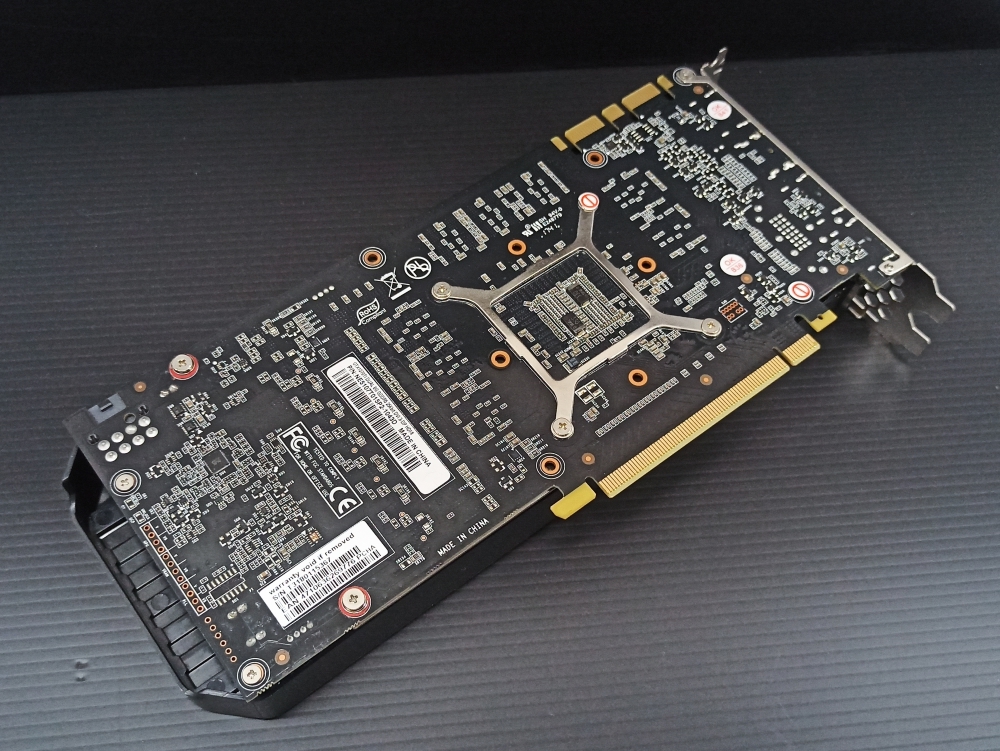 今日の超目玉】 8GB GTX1070Ti 【中古】PALIT DUAL 8GB PCIExp 激安日本 中古品 グラボ Ti 1070 GTX GeForce® Palit PCパーツ