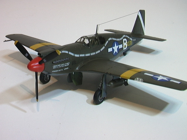 アキュレイトミニチュア1/48 A36 アリソンエンジン搭載アパッチ急降下