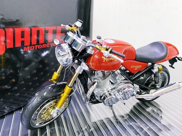 A☆AUTOart 1/12☆ノートン コマンド 952 2005 ブラック ☆NORTON