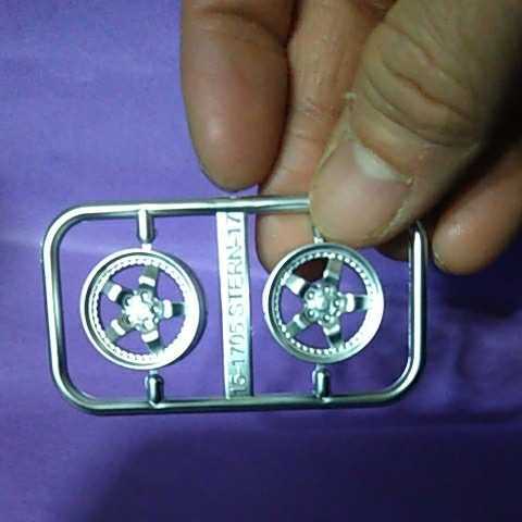 プラモデル アオシマ 1 24 Nissan ニッサン R32 スカイライン Gtr イニシャルd 死神gtr 社外ホイール 2本 未使用品 の落札情報詳細 ヤフオク落札価格情報 オークフリー スマートフォン版