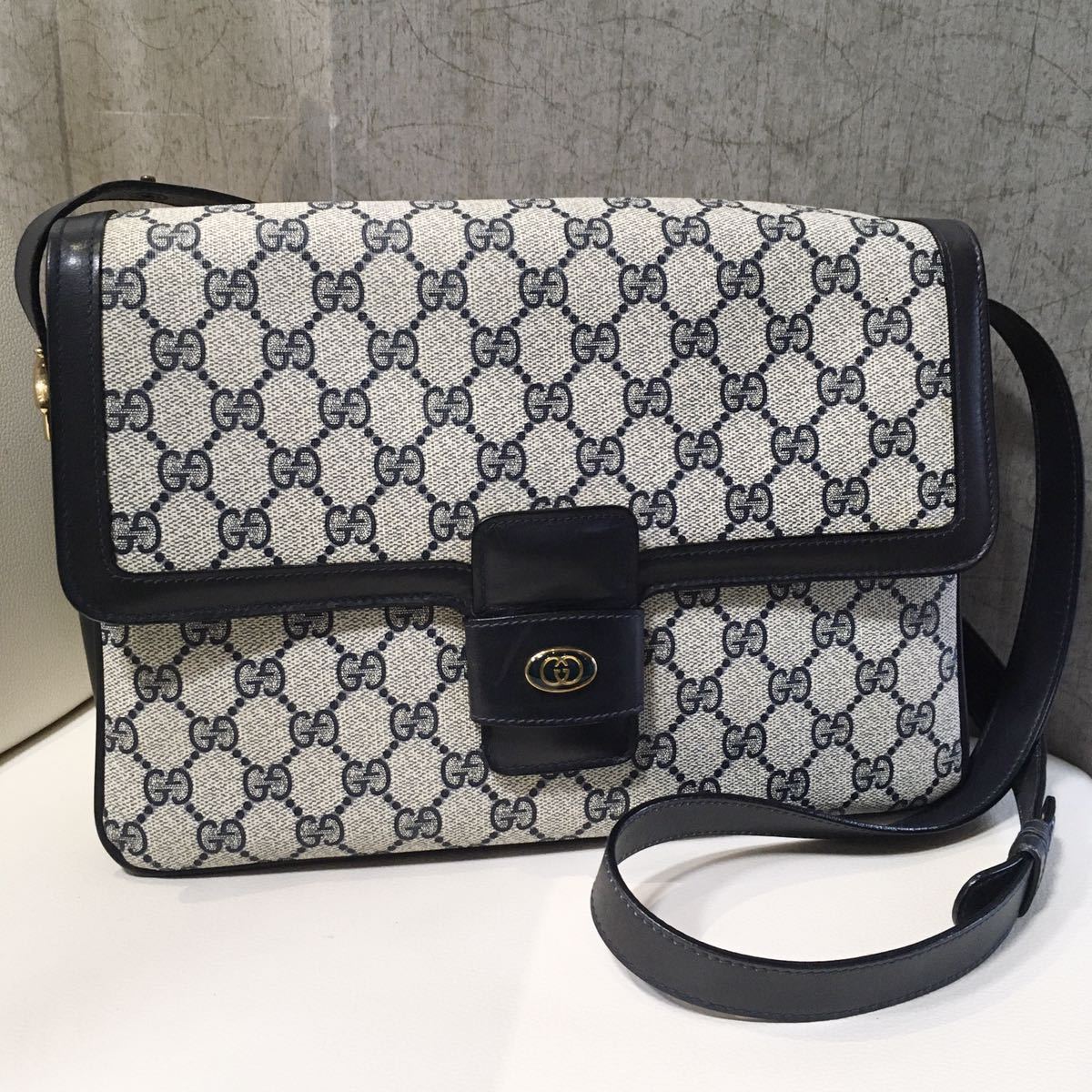 大人気】GUCCI オールドグッチ GG柄 2WAY ショルダーバッグ ネイビー 本物の製品を販売する GUCCI オールドグッチGG柄2wayショルダーバッグ ショルダーバッグ