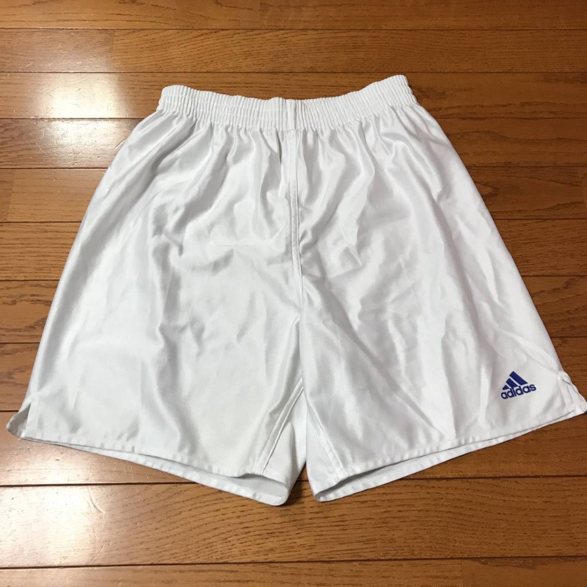 Adidas アディダス サッカー フットサル ホワイト ブルー サッカーパンツ サカパン サイズl 1101 の落札情報詳細 ヤフオク落札価格情報 オークフリー スマートフォン版