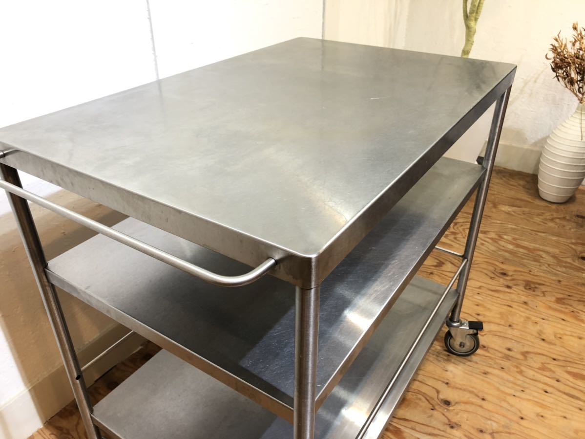 Ikeaイケア キッチンワゴン ステンレススチール キャスター ストッパー付き 3段 分解可能 収納 作業台として使える の落札情報詳細 ヤフオク落札価格情報 オークフリー スマートフォン版