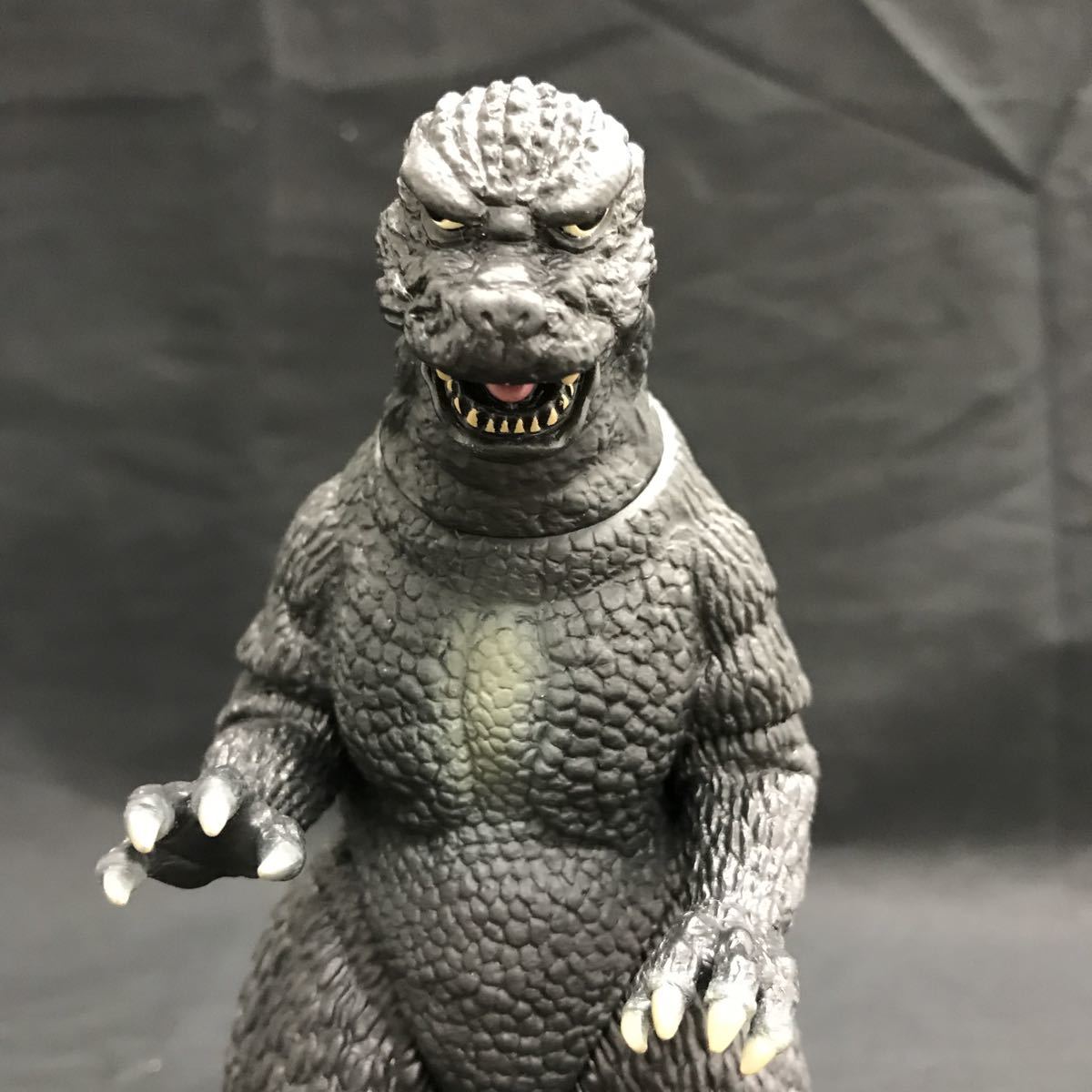 ゴジラ 1984 50周年メモリアルボックス ソフビ バンダイ フィギュア バンダイ・ゴジラ50周年メモリアルBOX「ゴジラ1984