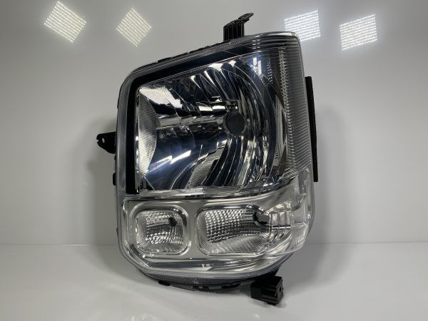 35320-64P01 新車外し　エブリィ　左　ヘッドライト　助手席　DA17V elevenauto-0819_2023032822