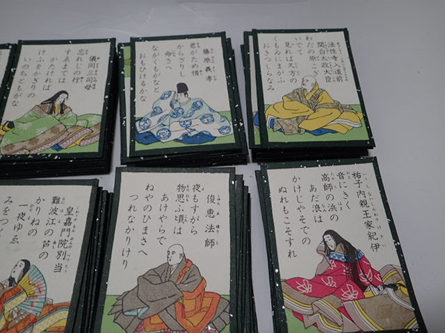 送料無料 精文館製 小倉百人一首 上製桐箱 名人戦仕様の公定かるた発売元 の落札情報詳細 ヤフオク落札価格情報 オークフリー スマートフォン版