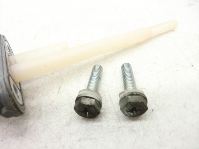 F8-0323 カワサキ ZX-9R ニンジャ 燃料コック フューエルコック 純正品