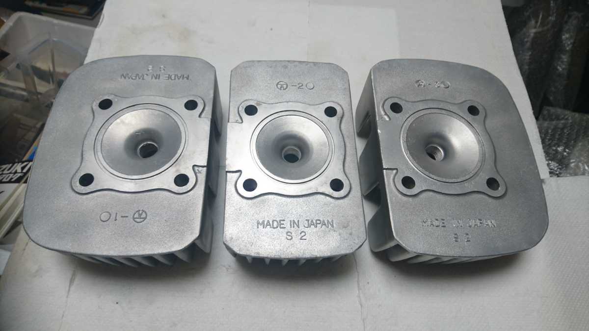 KH250 250SS 350SS シリンダーヘッド KH250 250SS 350SS シリンダー