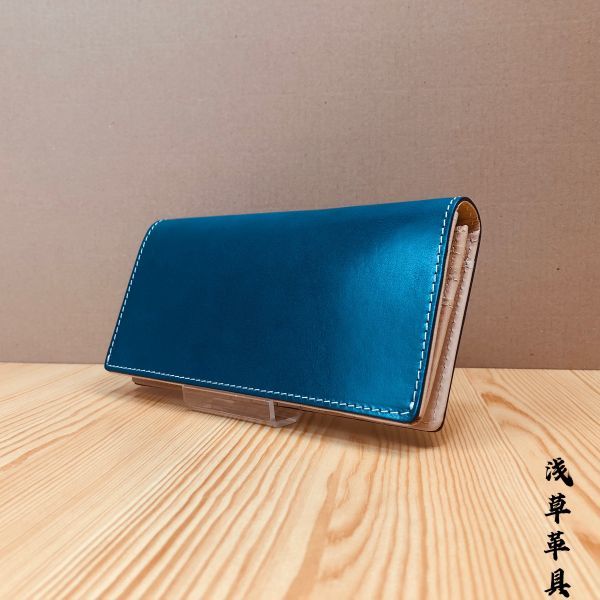 【ハンドメイド】ヌメ革　ロングウォレット　blue ハンドメイド】ヌメ革 ロングウォレット blue BELAKE