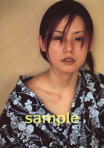 【送料無料】小西真奈美さん掲載ページ(ポスターサイズ) Amazon.co.jp: 小西真奈美 ポスター装飾画写真11 キャンバス