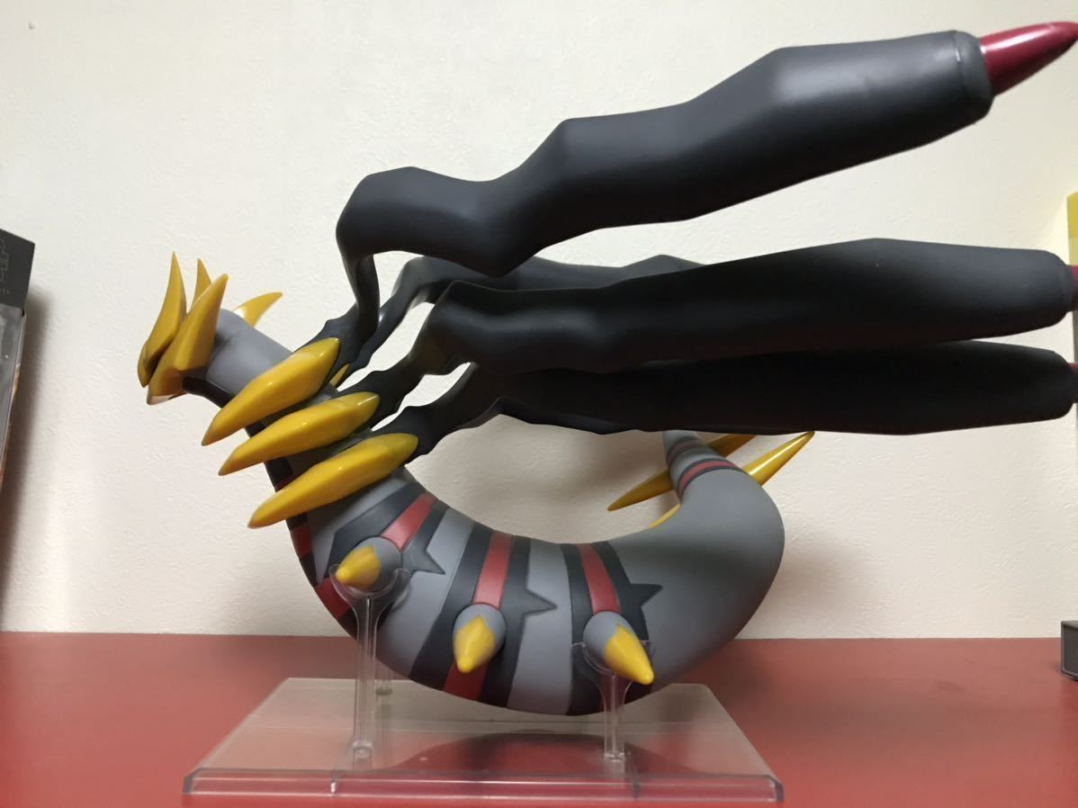 訳あり わくわくゲットくじ ギラティナ アルセウス ポケモンフィギュア
