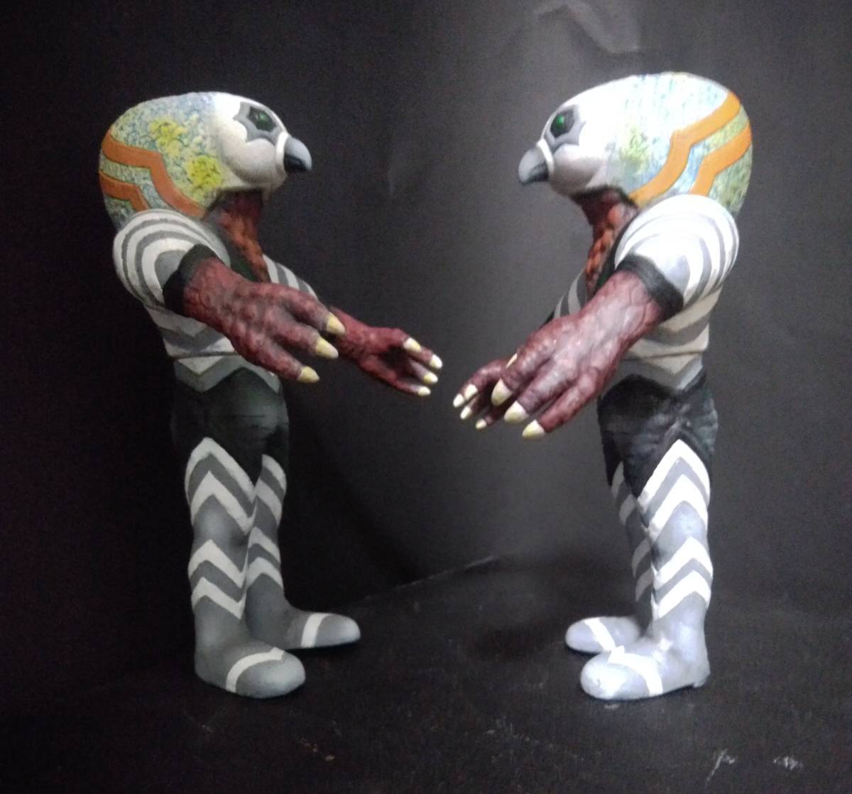 ウルトラ怪獣ソフビ ガッツ星人 リペイント完成品の落札情報詳細