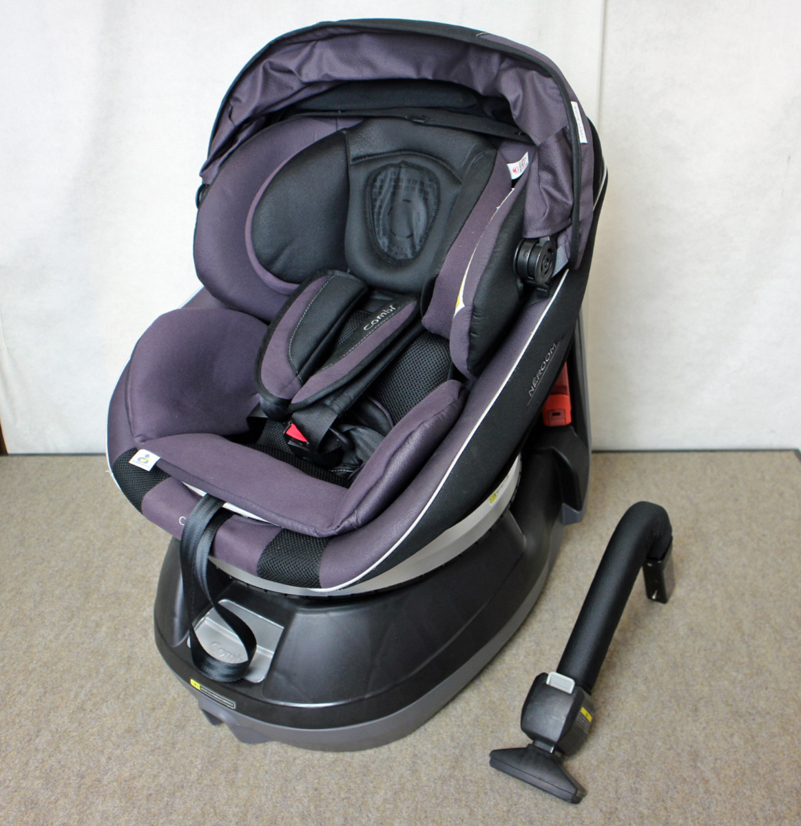 【美品】コンビ ネルーム エッグショック チタングレー NC-520 コンビ ネルーム エッグショック NC-520 チャイルドシート