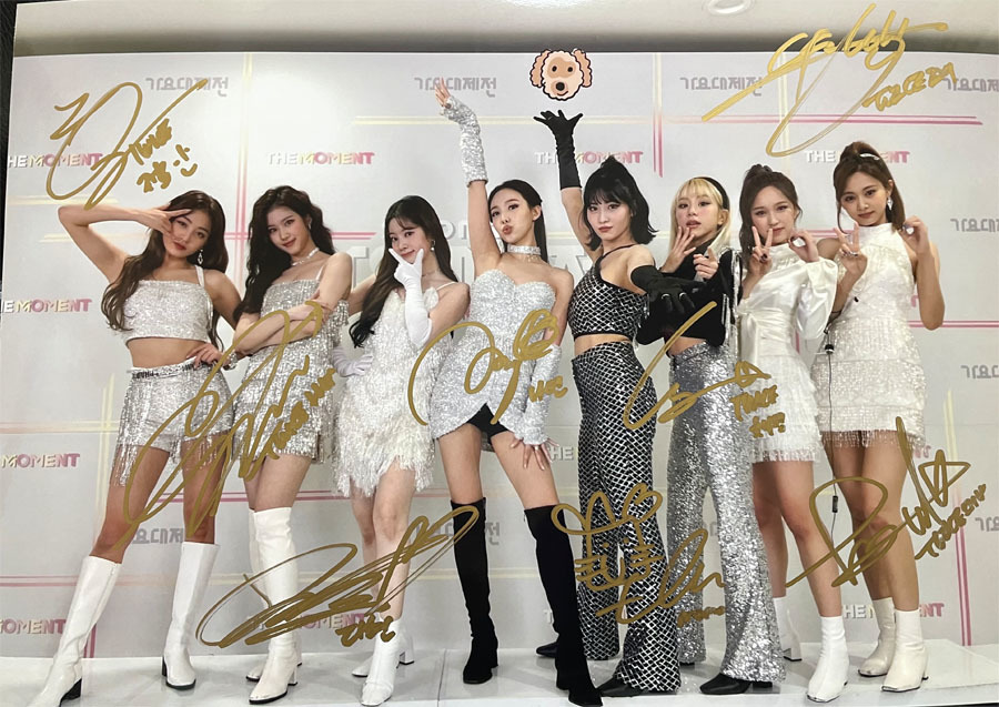 新品 Twice 8人直筆サイン入り サイズ写真 の落札情報詳細 ヤフオク落札価格情報 オークフリー スマートフォン版
