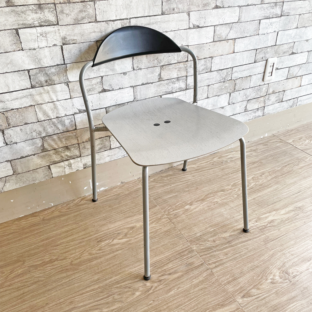 Fritz Hansen チェア Vico Solo