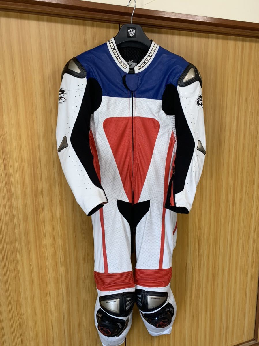 【未使用】ARLENNESSアレンネスレーシングスーツ54サイズ Re.Bk. 未使用】ARLENNESS アレンネス レーシングスーツ 54サイズ