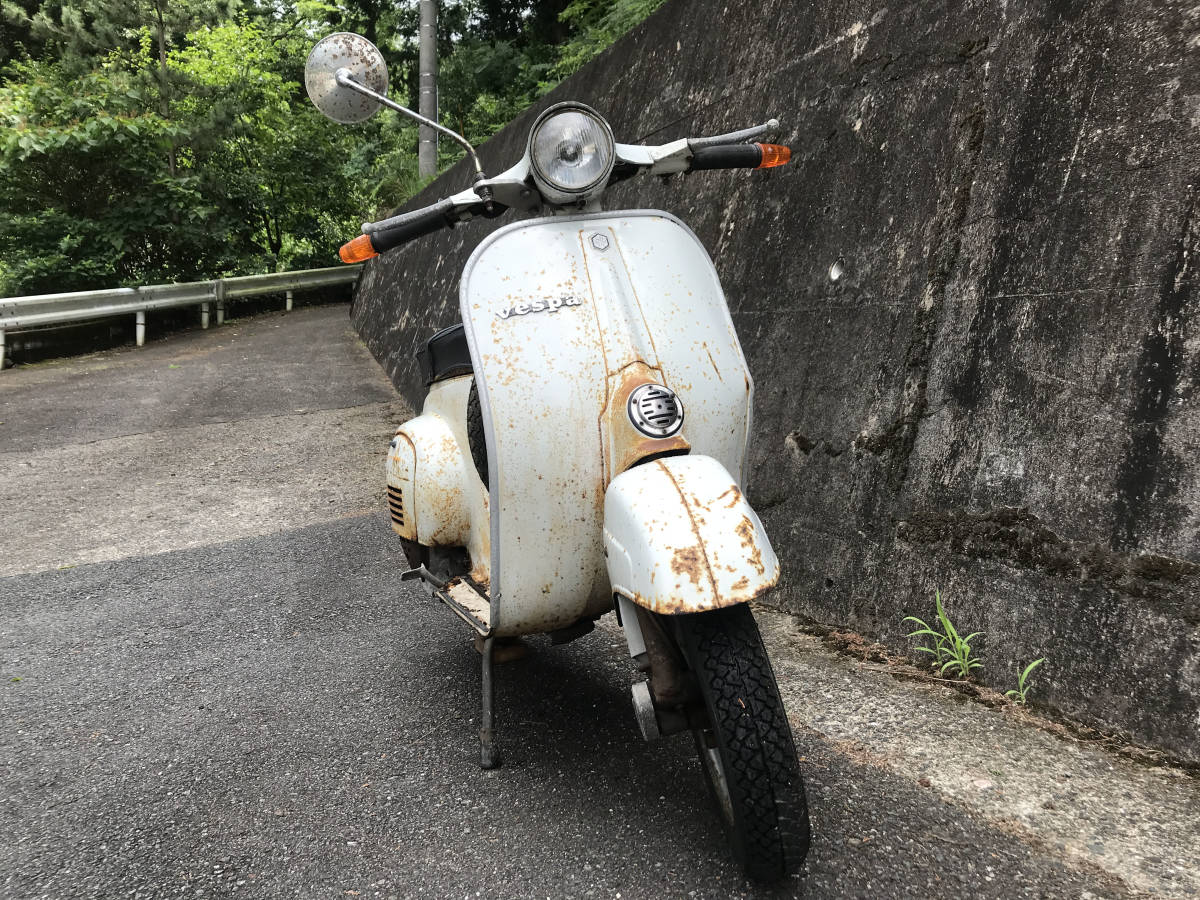 ベスパ50s 部品取り車 ベスパ 50s ボロボロ シルバー 部品取り ベスパ