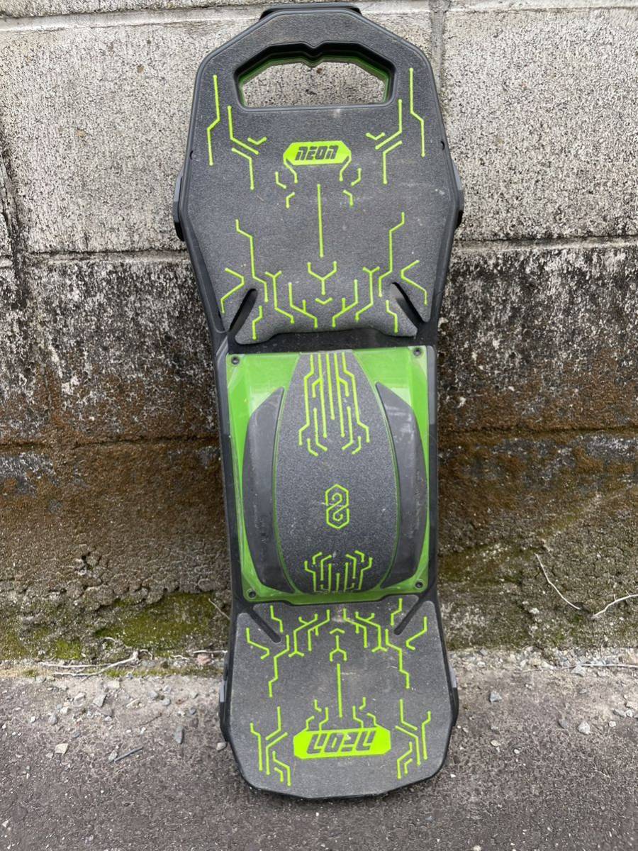【やや傷や汚れあり】Neon Nitro 8 One Wheel Self Balancing Electric Skateboard w