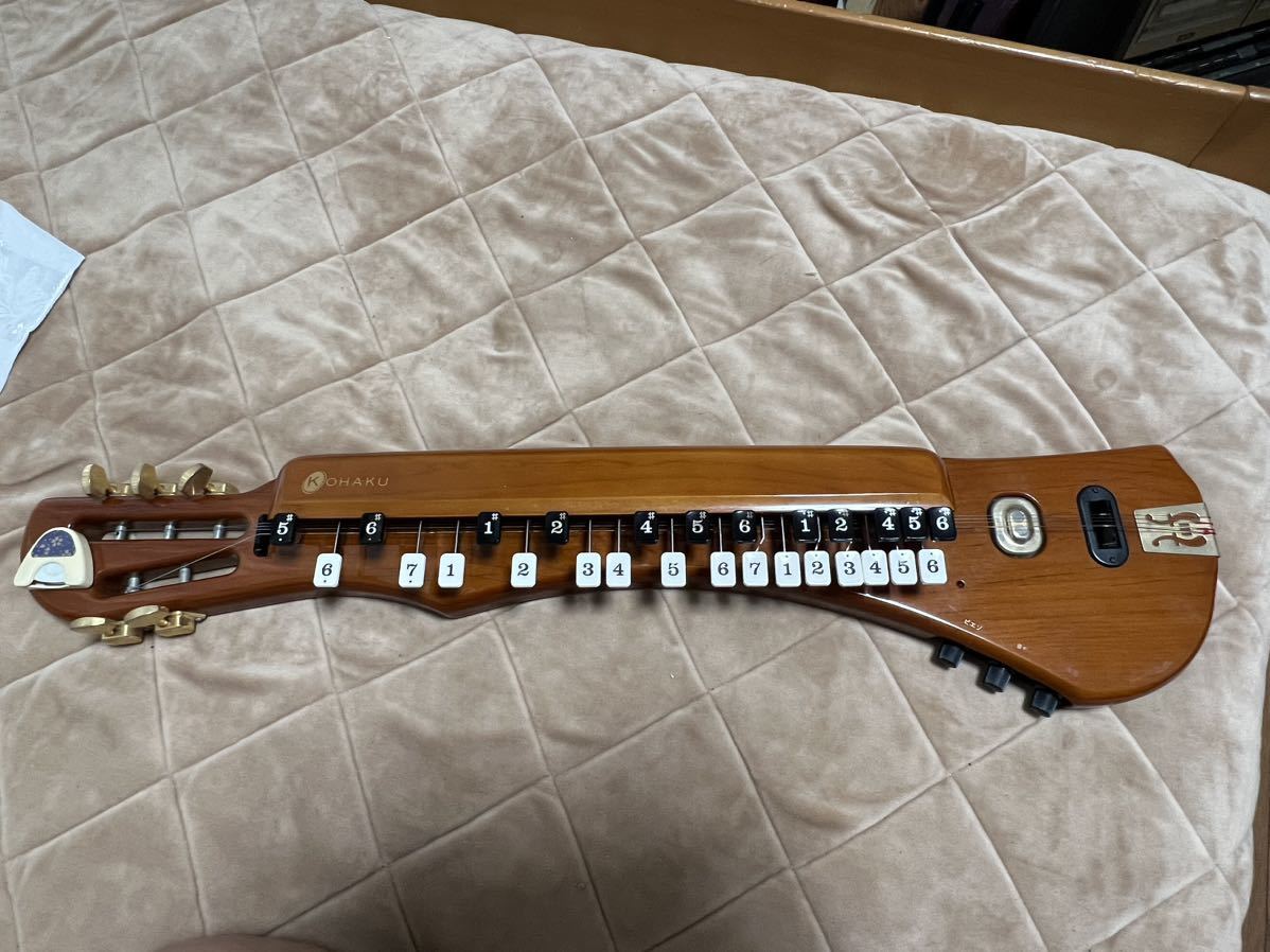 SUZUKI 電気大正琴 KOHAKU こはく ソプラノ CHK-1 ケース付き 【公式通販】